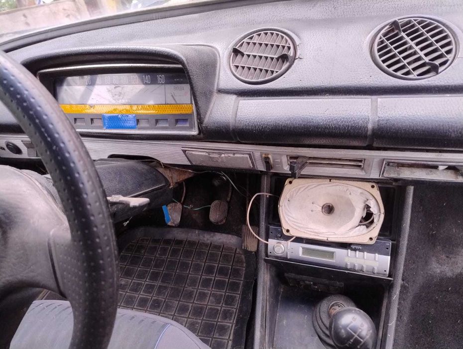 Автомобіль ВАЗ 2102