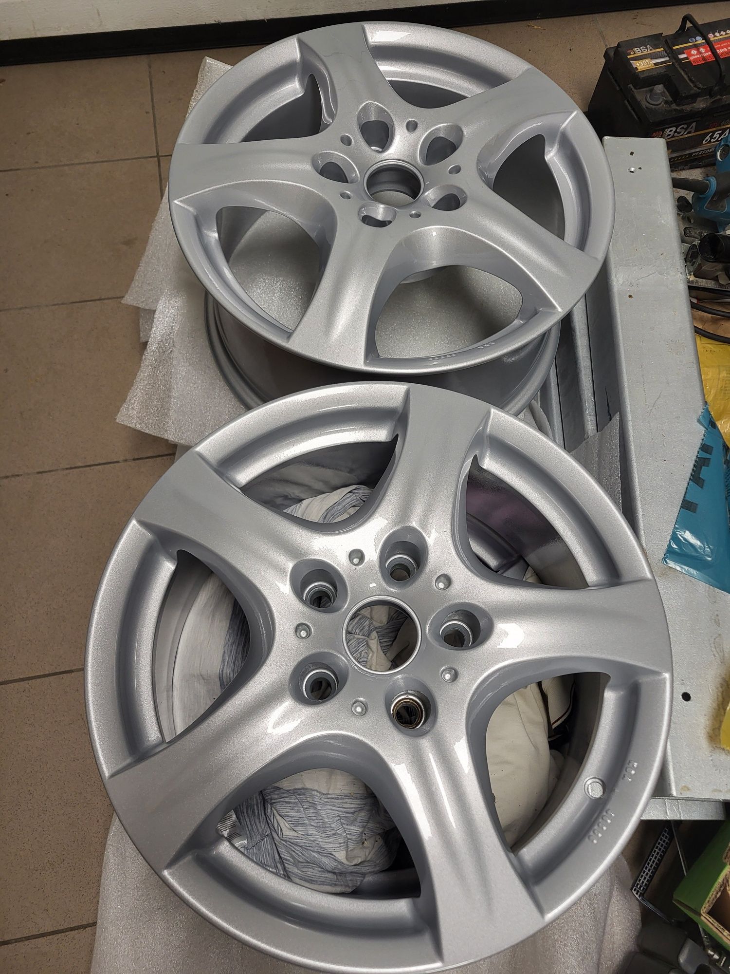 Sprzedam felgi aluminiowe 17"