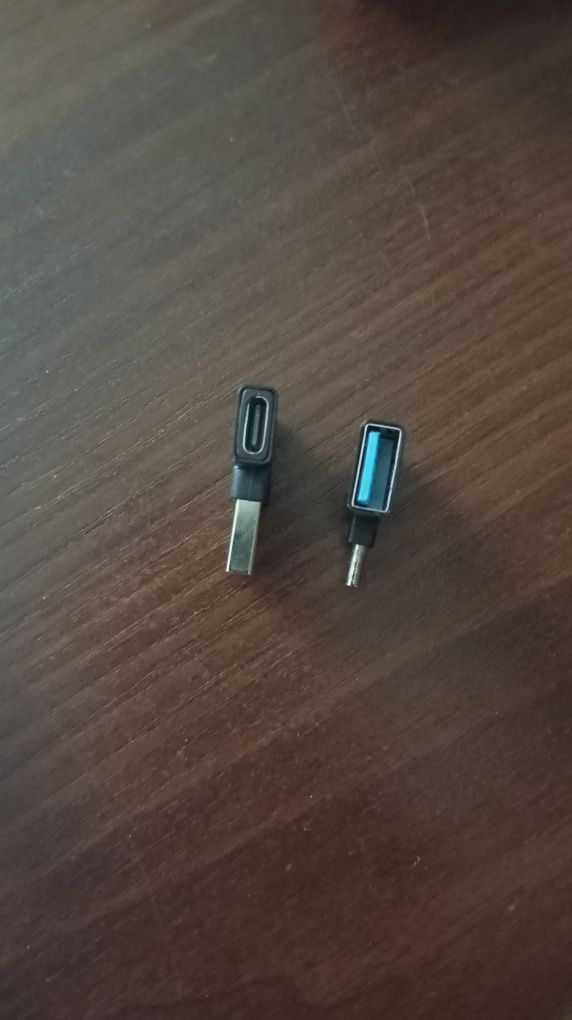 Перехідник з usb на tape-c,  і з tape-c на usb