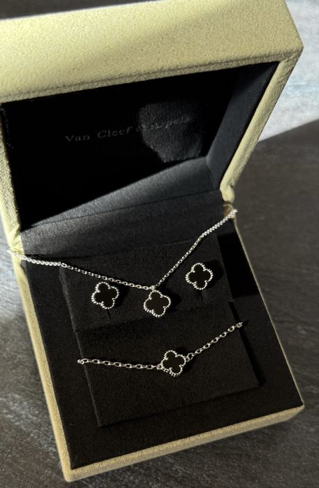 Сережки Van cleef sweet