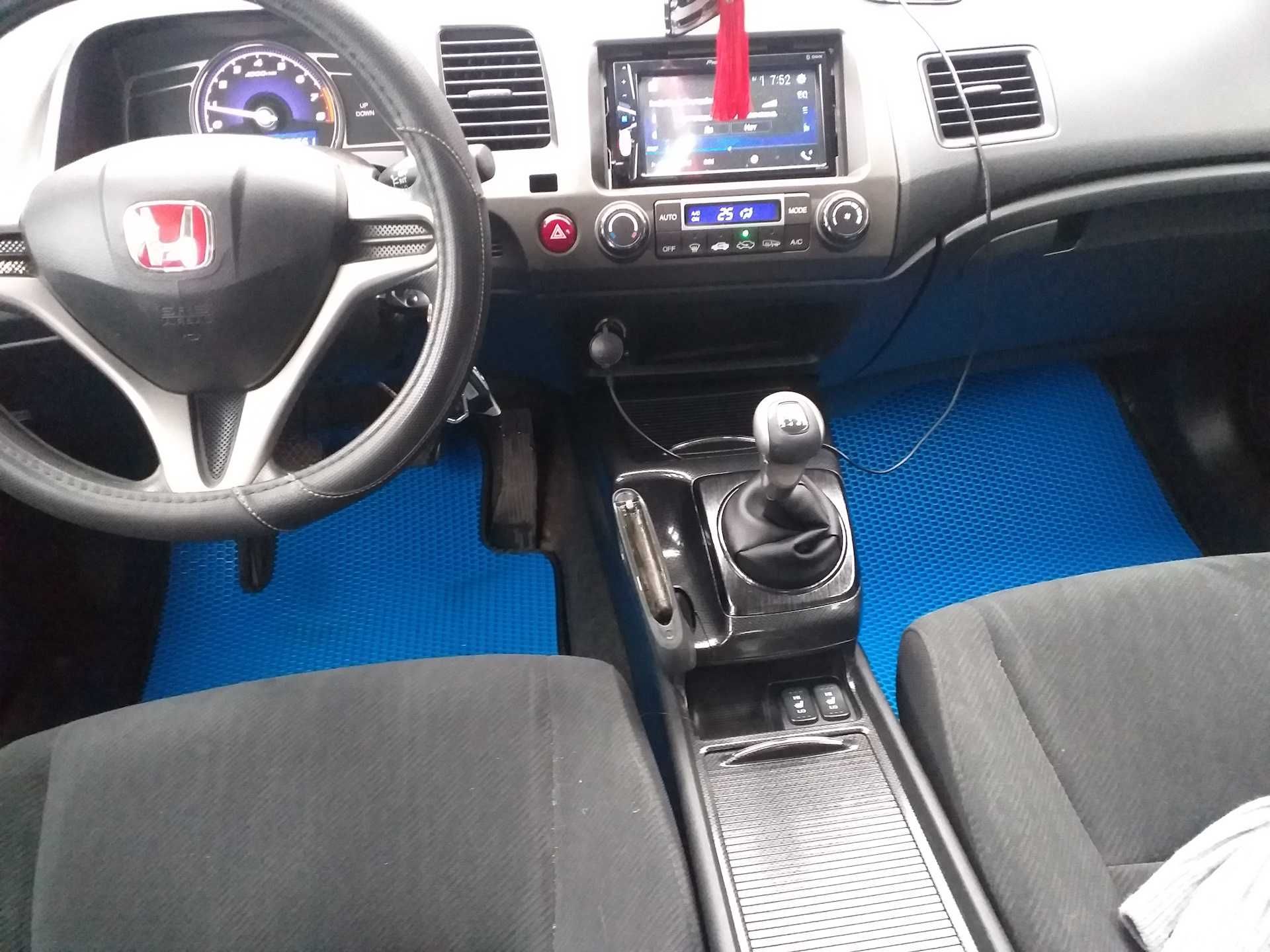 Dywaniki samochodowe EVA Honda FR-V,HR-V,M-NV,X-NV,CR-Z Insight Jazz