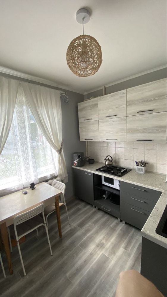 ПРОДАМ 1 кімнатну квартиру по вулиці ТОМИЛОВСЬКА