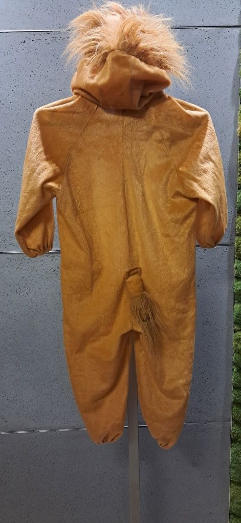 Witam mam do sprzedania strój przebranie kostium Lew
