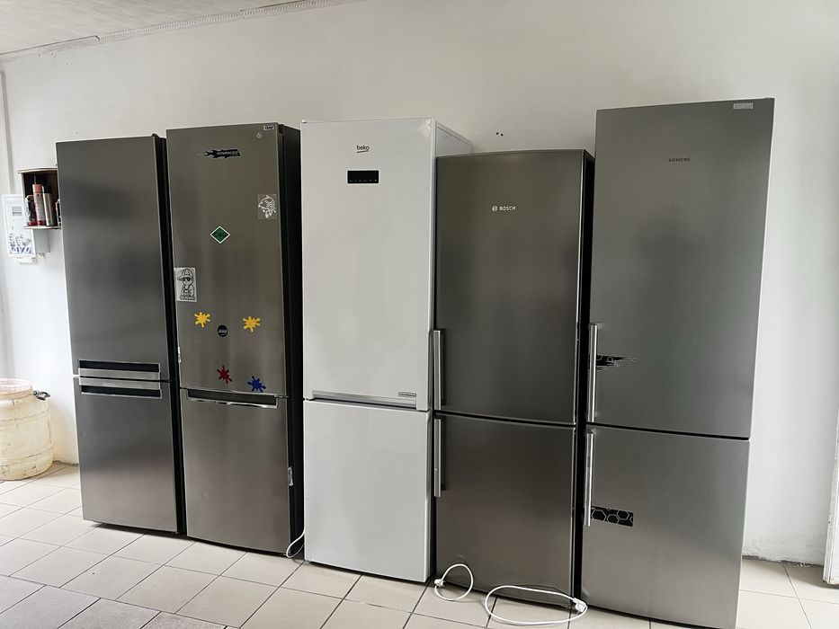Холодильник Samsung RB38C676ES9