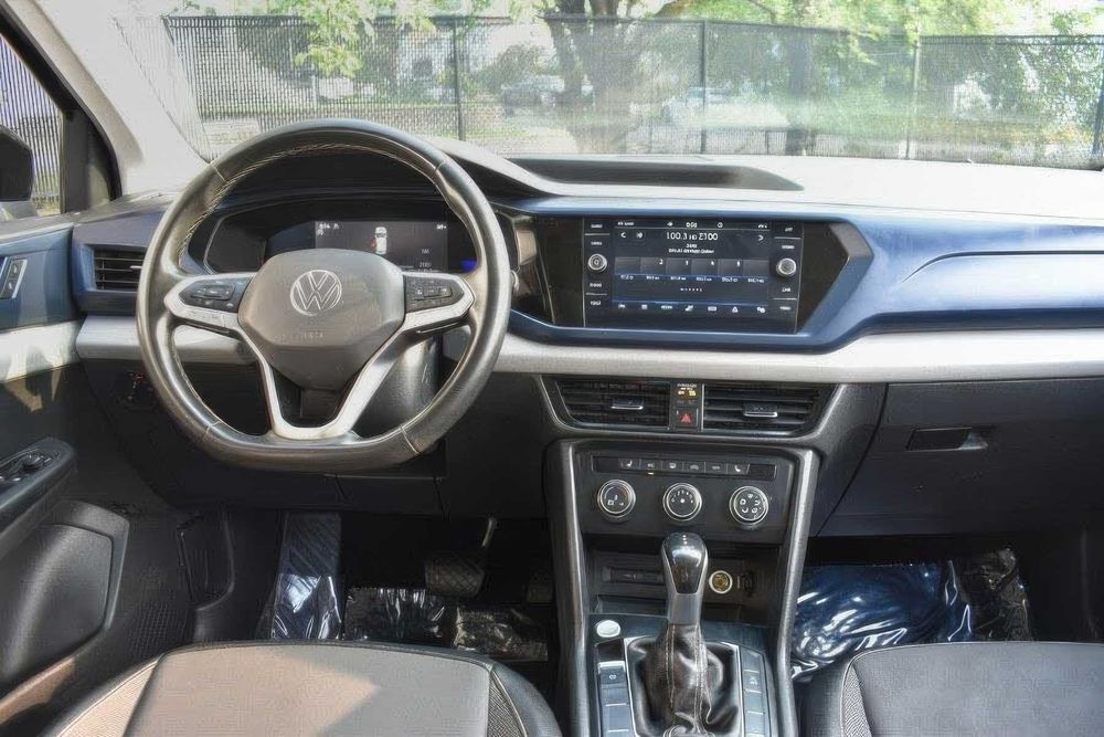 Volkswagen Taos SE 4Motion      2022