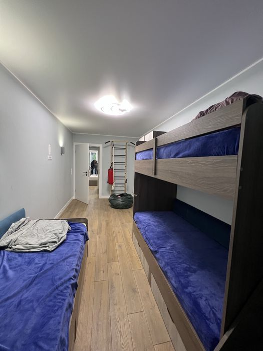 Сдам 2 х к +кухня-гостинная Небесной сотни 41