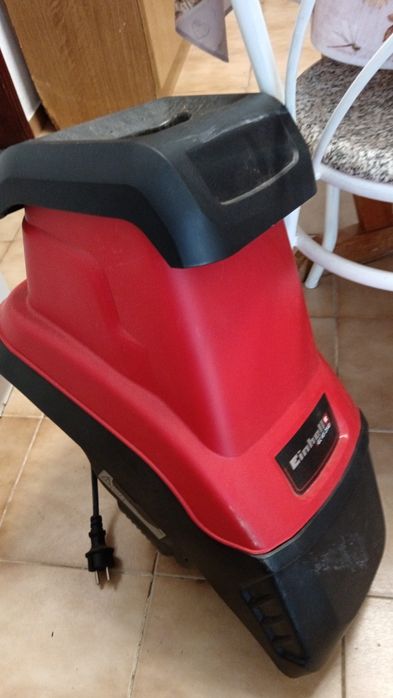 Triturador elétrico de jardim