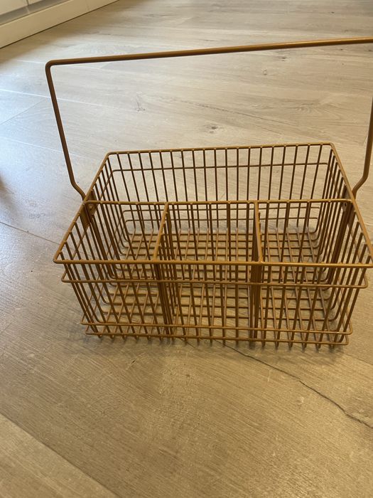 Metalowy koszyk z Zara
