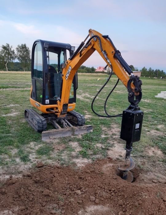 Wynajem wozidła budowlanego minikoparki młot