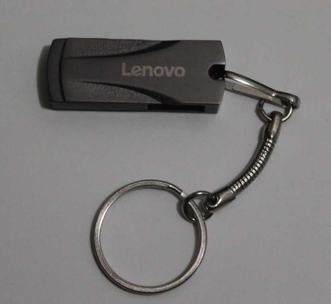 USB Lenovo 2 TB.