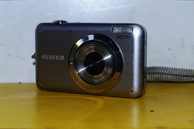 Продам фотоапарат Fuji