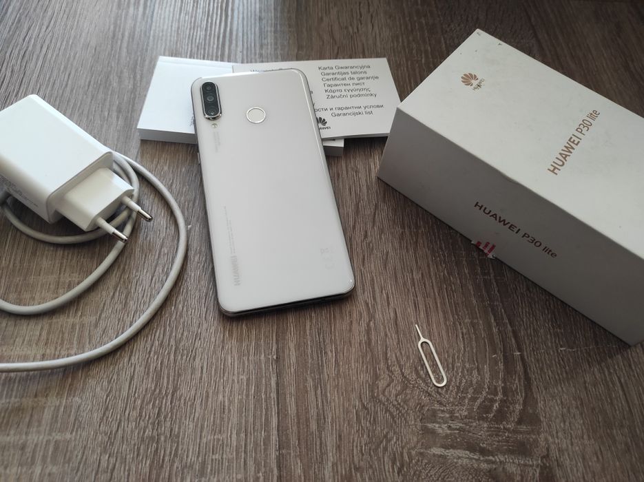 Jak nowy Huawei P30 lite 4/128, prawie nie używany, bateria ok 4 dni