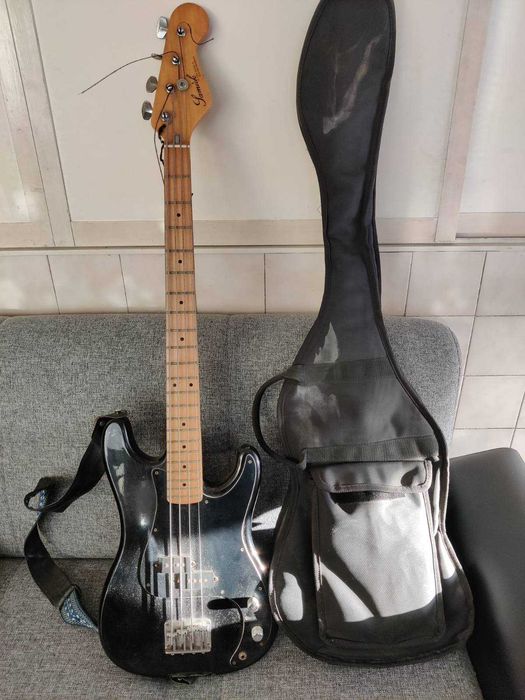 Samick B628 Electrico Baixo