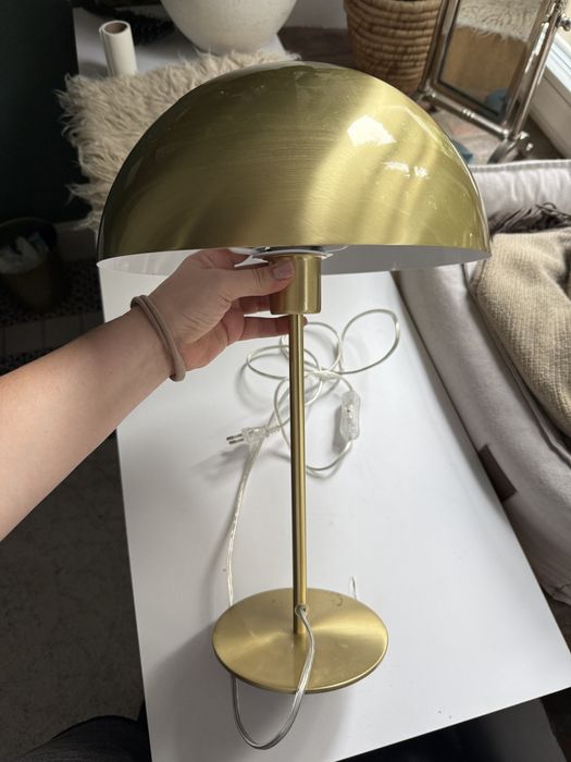 Lampa stojąca złota westwing na biurko do sypialni