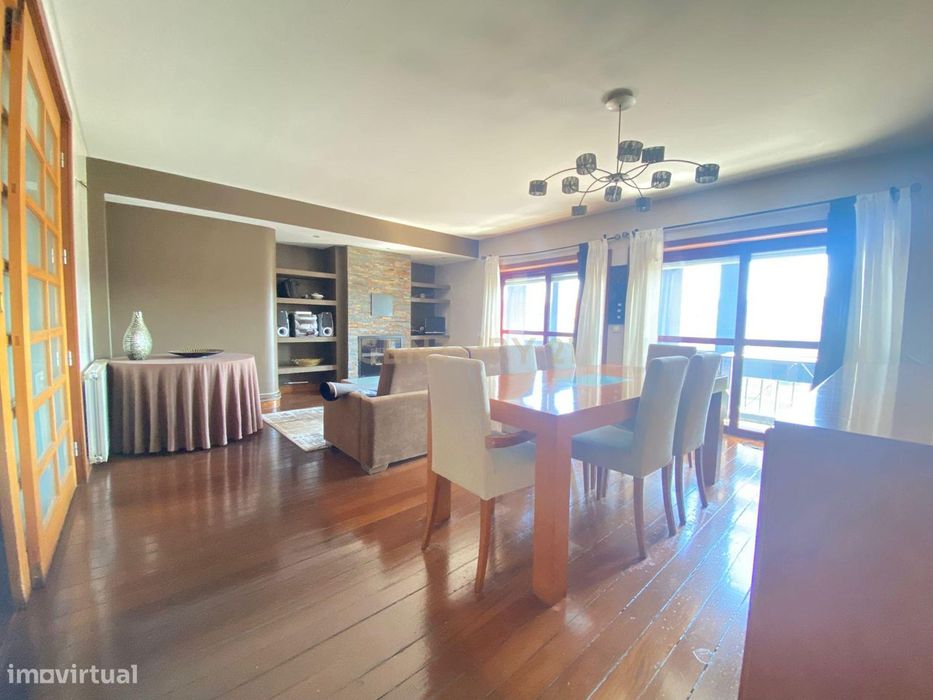 Apartamento com terraço, vistas panorâmicas sobre a cidade