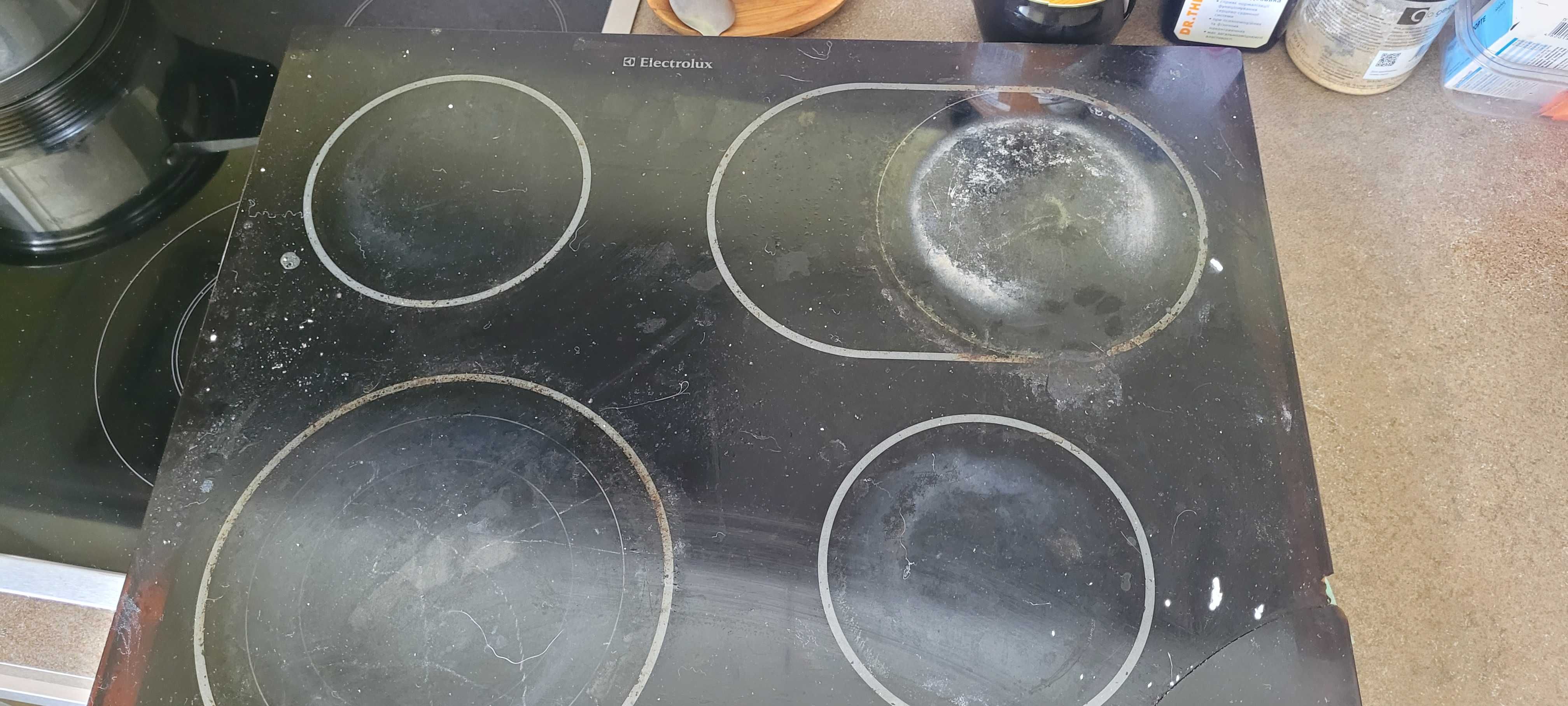 Варильна поверхня Electrolux EHS 60210P