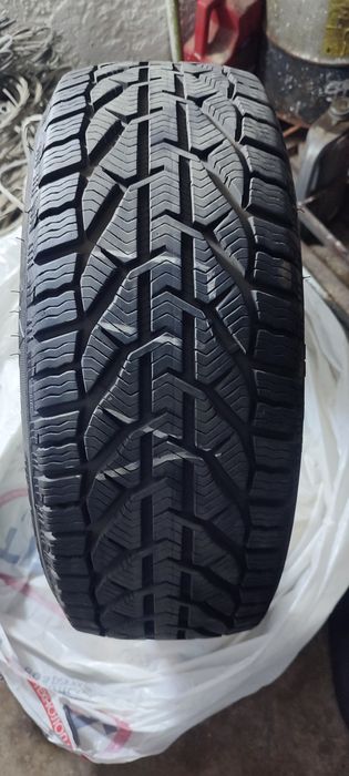 Шини Tigar Winter 205/50 R17 93V