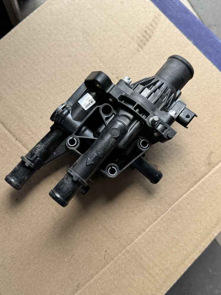 termostat obudowa opel a16xer a18xer