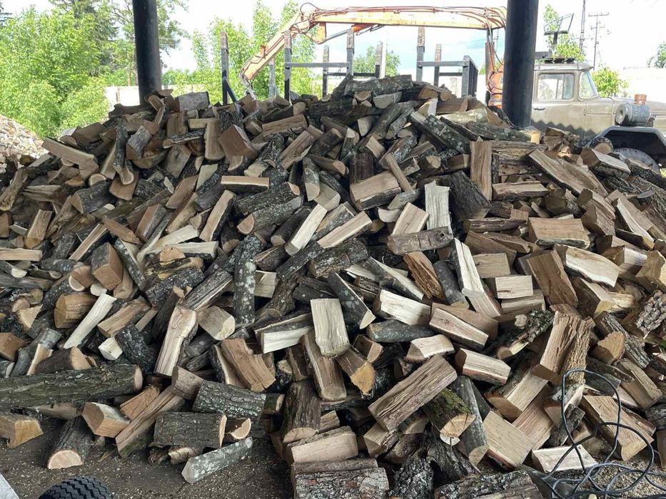 Дрова колоті, чурки, метрові.