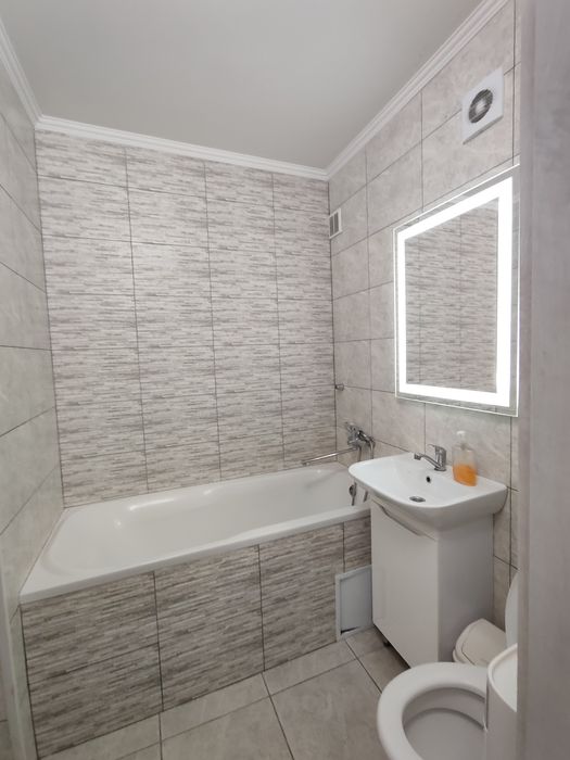 Оренда подобово 3 х кімн квартири з кондиціонером в центрі міста Ужгор