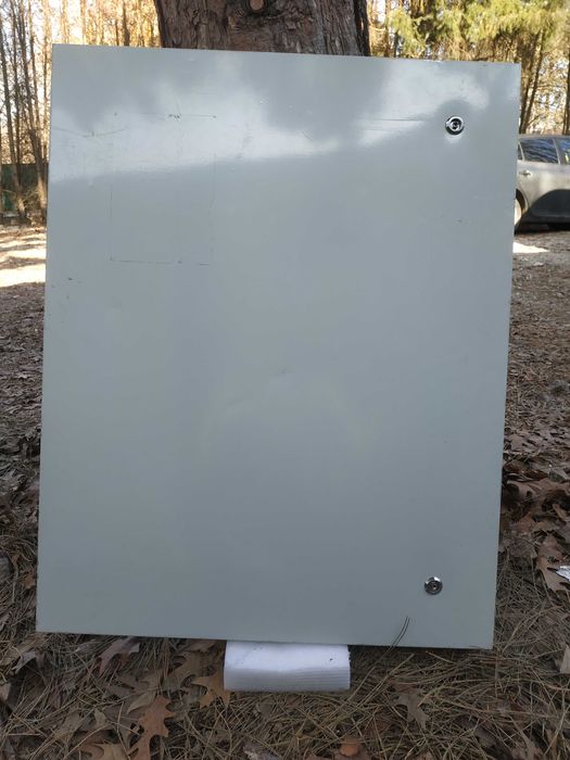 Drzwiczki rewizyjne metalowe ocieplane wygłuszające szafa rozdzielacz