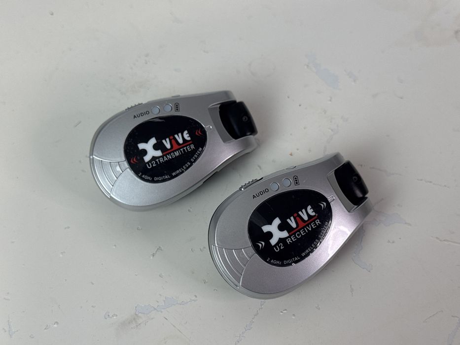 Sistema sem fio para guitarra Xvive U2 wireless System