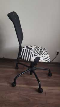 Krzesło dla dziecka klasa 1-3 regulowana wysokość Ikea stan bdb