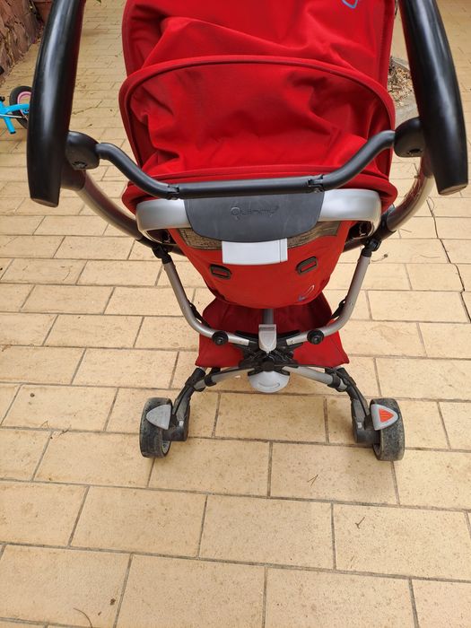 Carrinho de bebé Quinny red