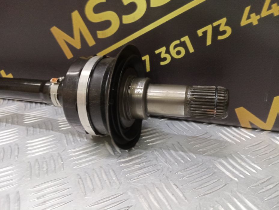 Піввісь задня права привідний вал шрус BMW X5 G05 БМВ Г бмв г05 шрот