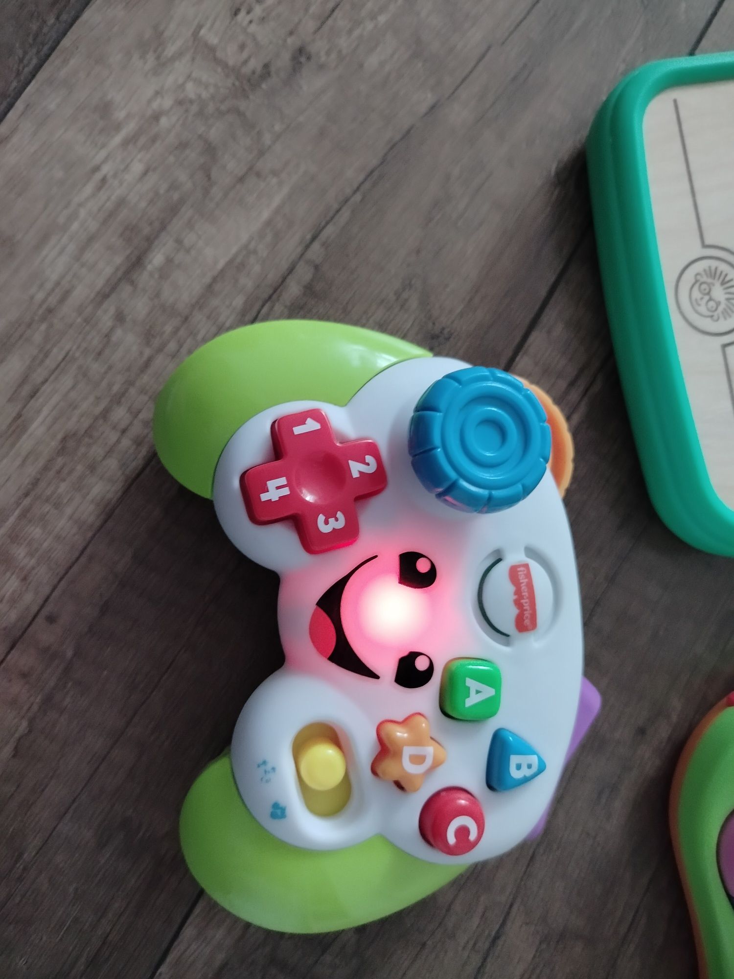 Interaktywna mini konsola fisher Price