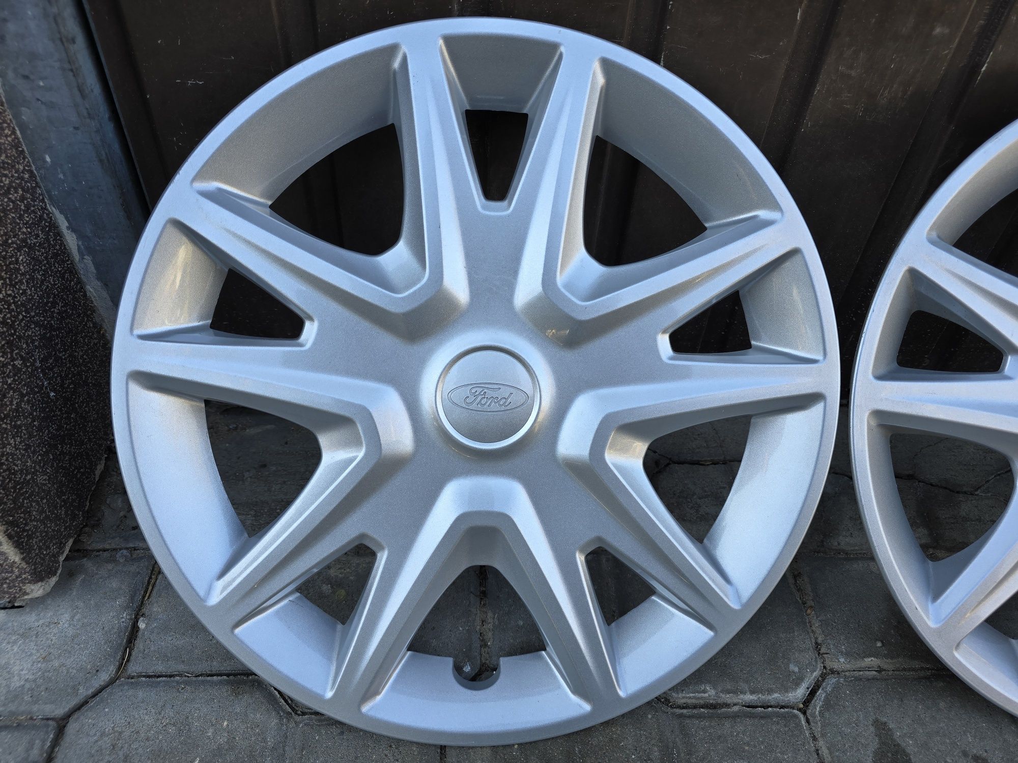 kołpaki 15" Ford Fiesta Fusion Focus Escort Ka+ Puma B-Max C-Max