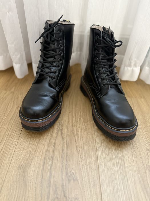 Шкіряні жіночі черевики dr. martens jadon smooth