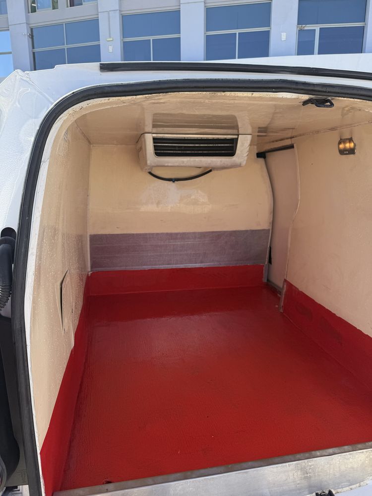 Peugeot Partner 2012, Com sistema Frio.