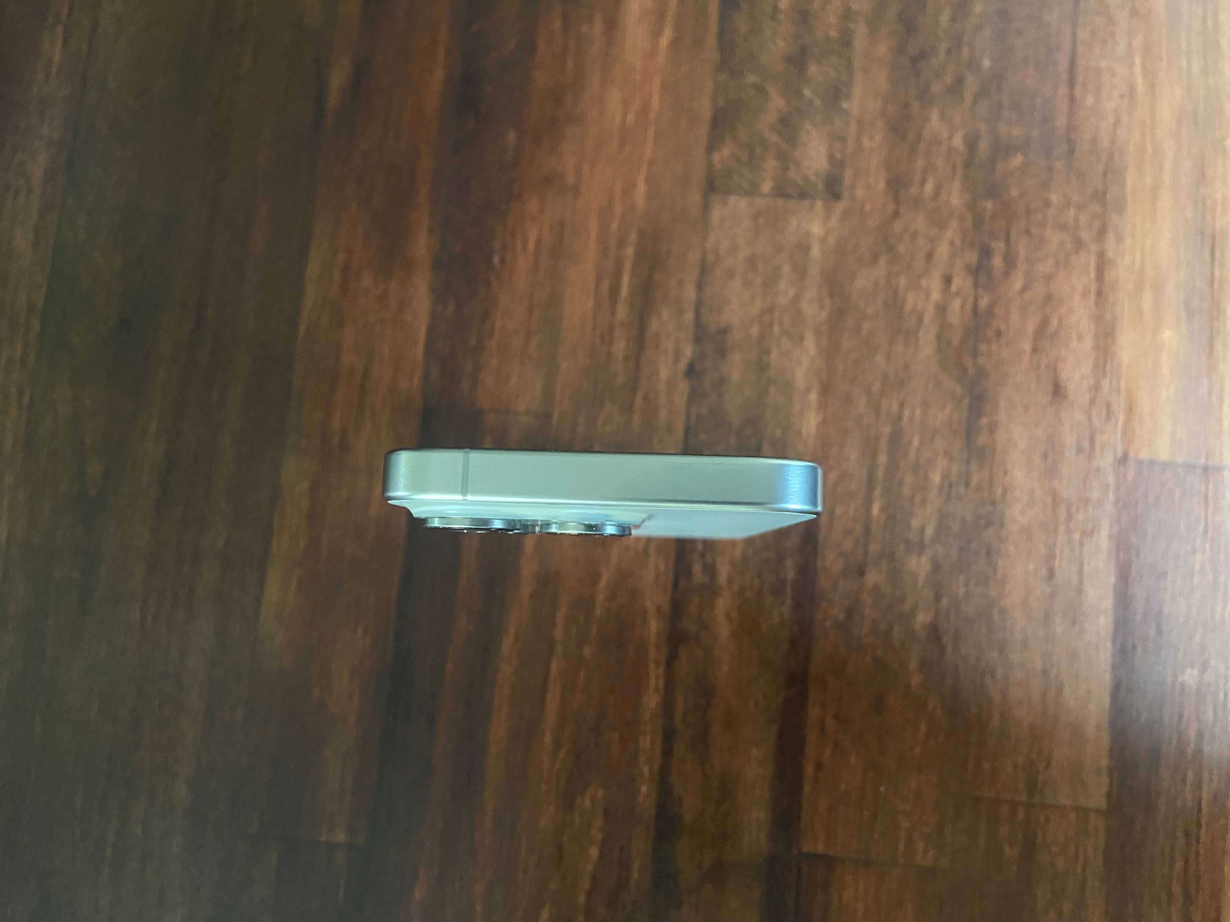 iPhone 15 Pro 256GB - Stan Idealny, Naturalny Tytan