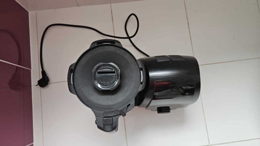 Robot do gotowania typu Thermomix