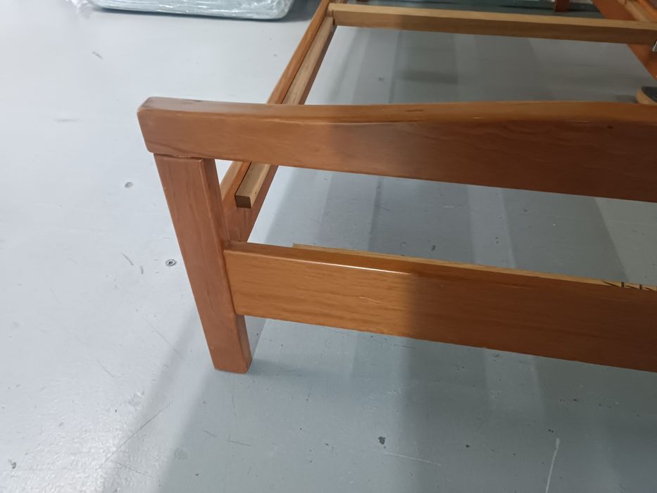 Cama Individual com Estrado e Colchão