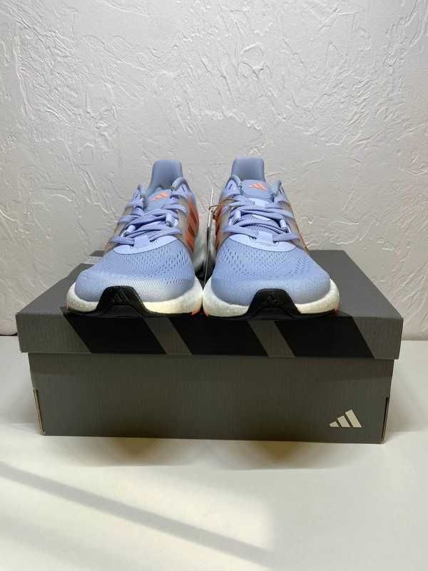 Buty sportowe Adidas Pureboost 22 W r. 38