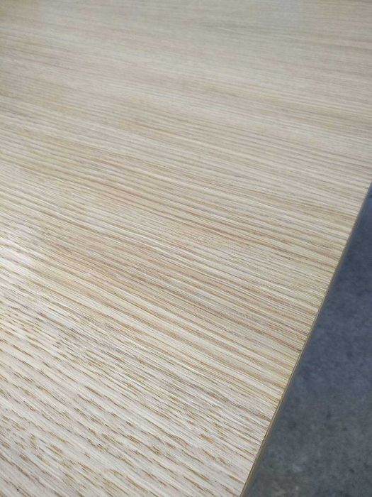 стол дуб в гостиную 800*800мм