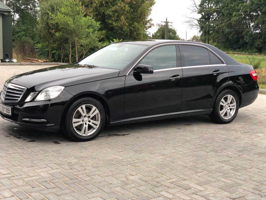 Mercedes-Benz E-Class 2012