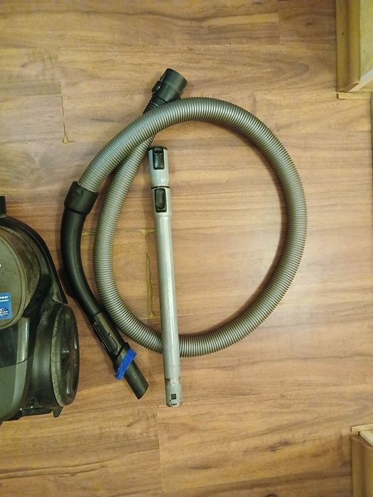 Продам Пилосос Philips