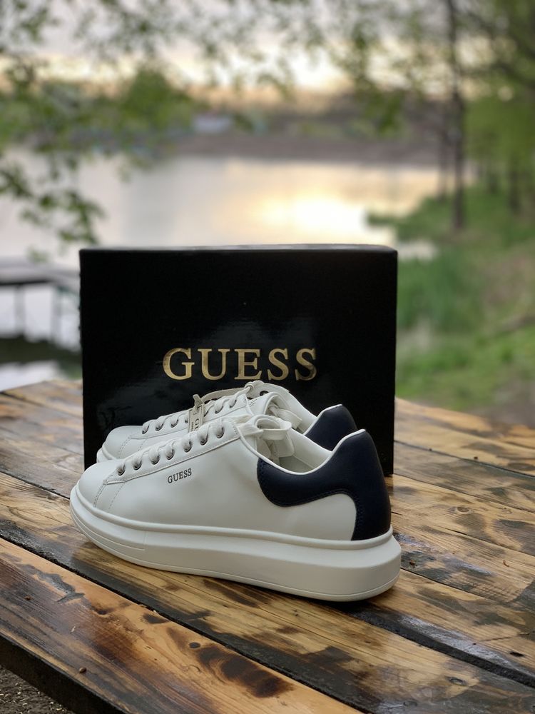 АКЦІЯ!! Кросівки Guess Оригінал!