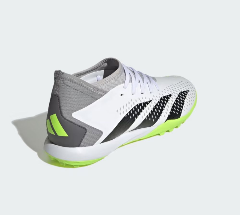 Футбольні бутси predator accuracy 3 turf adidas