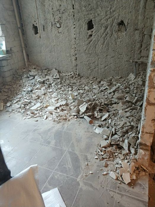 Вывоз мусора. Грузоперевозки до 6 тонн,услуги самосвала