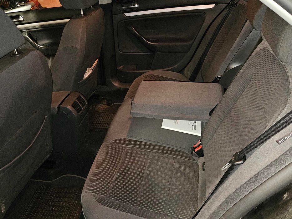 Volkswagen JETTA 1.9 TDI BLUEM. CONF.