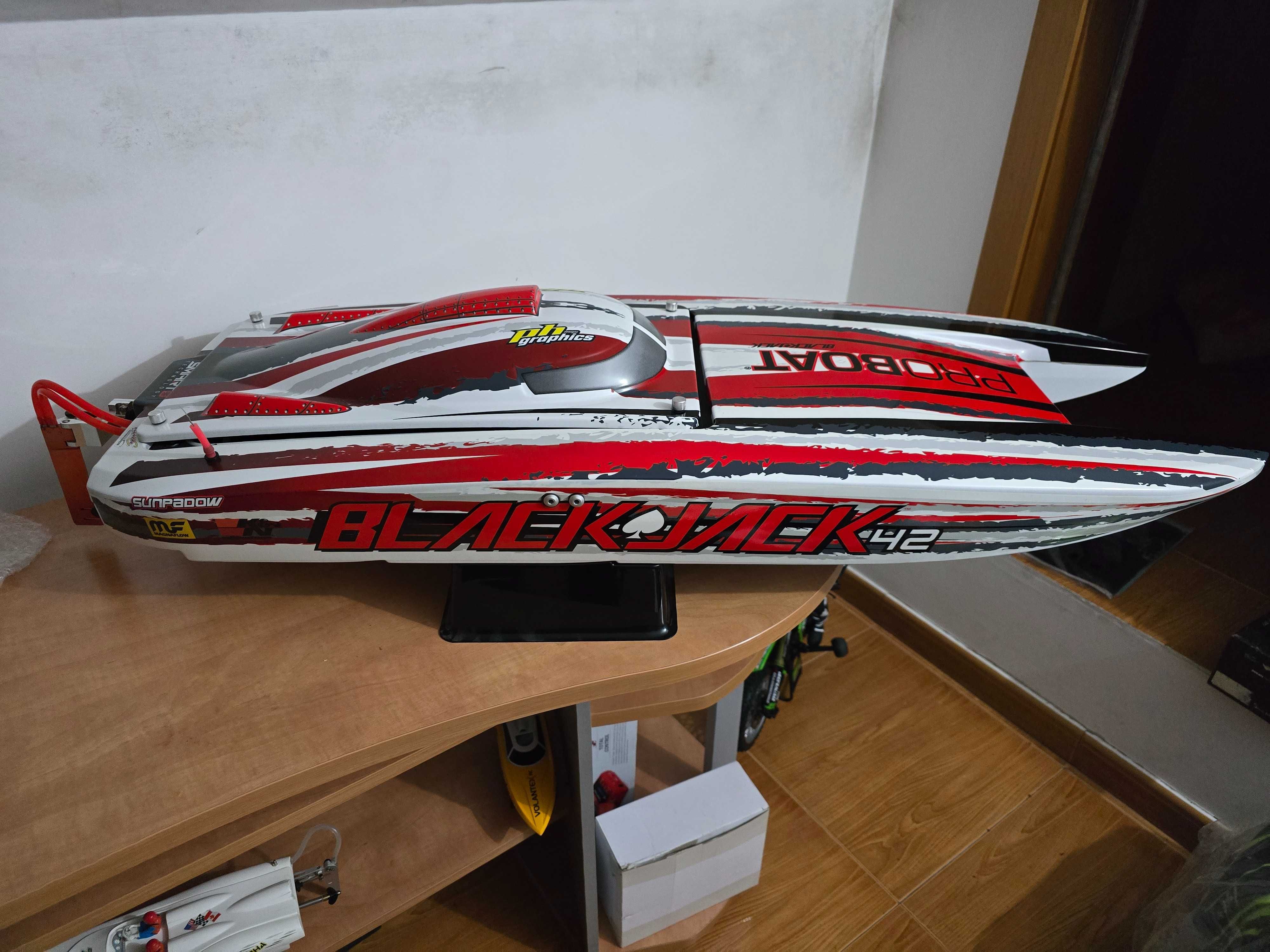 Barco rc proboat