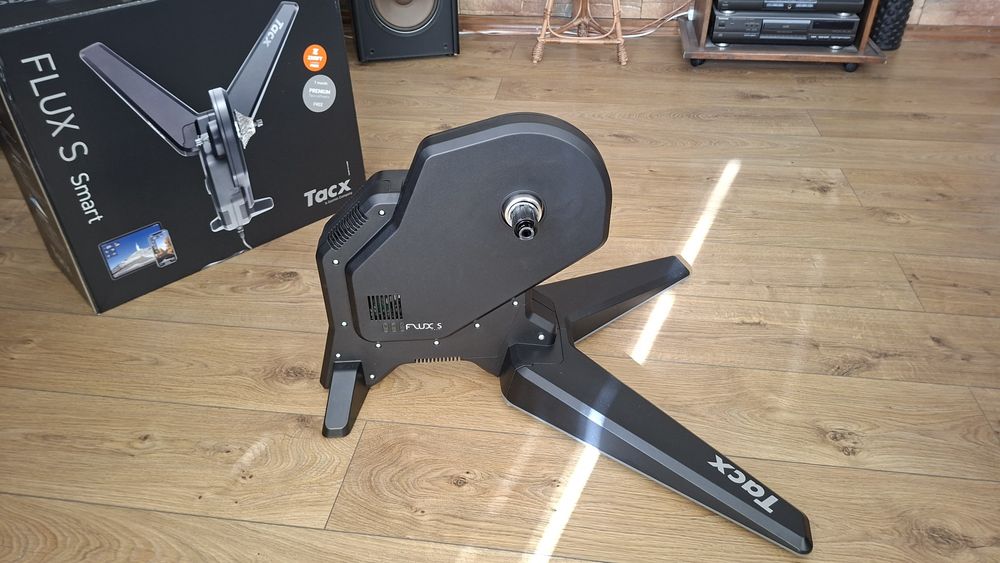 Trenażer Tacx Flux S
