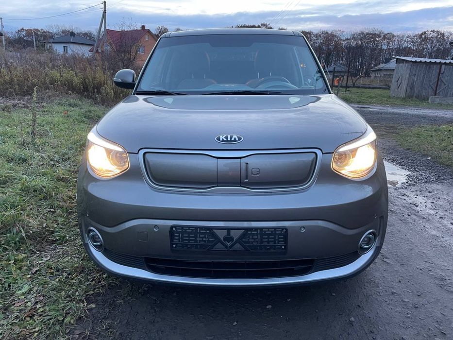 Крыло фара капот лючок комплект Kia Soul EV колір IM киа соул сол