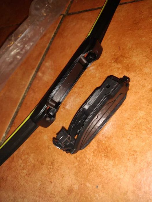 Escovas Limpa Para Brisas - Gancho 650 (novas)