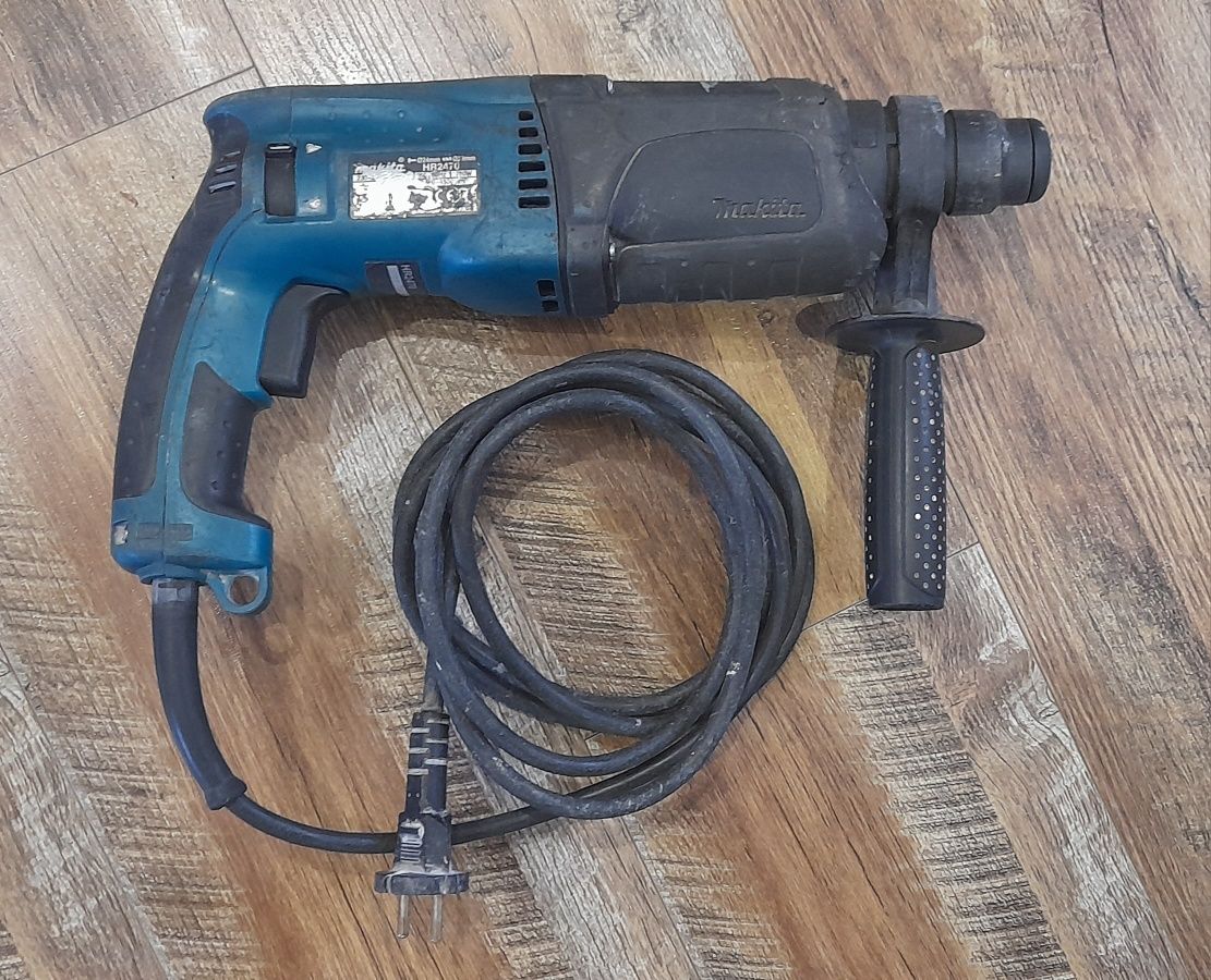 Перфоратор Makita 2470