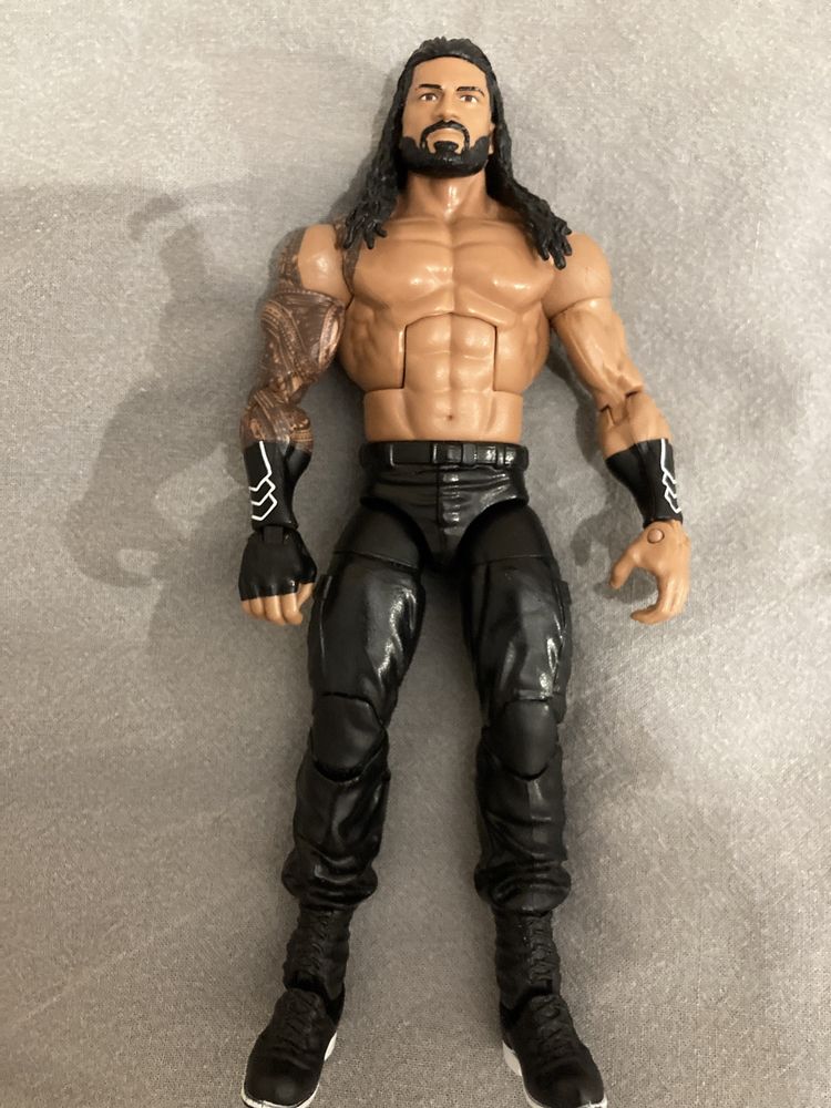 Figurka WWE Roman Reigns